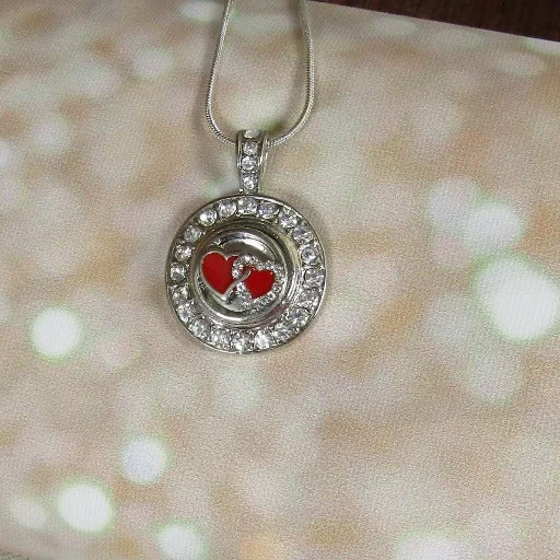 Light silver necklace-Delicate Heart Pendant Necklace