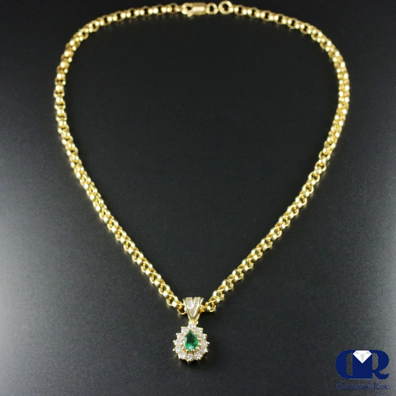 Mottled finish necklace-Natural 2.67 Ct Pear Shaped Emerald & Diamond Drop Pendant Necklace 14K Yellow Gold