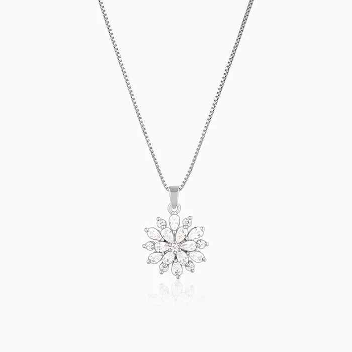 Ridge motif necklace-Silver Heavenly Flower Pendant With Box Chain