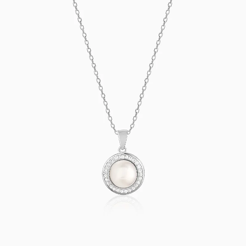 Untamed pearl necklace-Silver Pearl Pendant with Link Chain