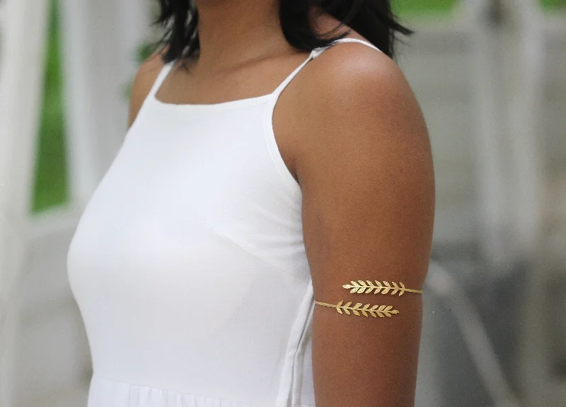 Cloud-cut necklace-Long Twigs Arm Band