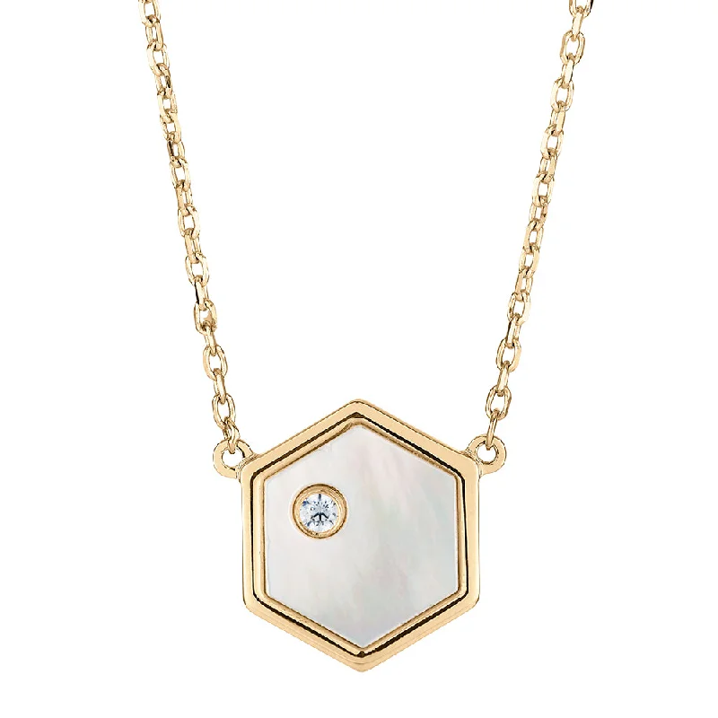 Ethnic grooved necklace-Necklace with mother of pearl in 10 carat yellow gold