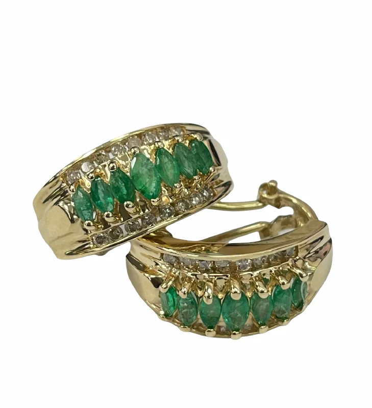 Tapered gem earrings-Emerald Gem With Round Brilliants Diamond Huggie Earrings 14kt